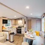 아파트 Beautiful 3bed Caravan On Windermere - On White Cross Bay