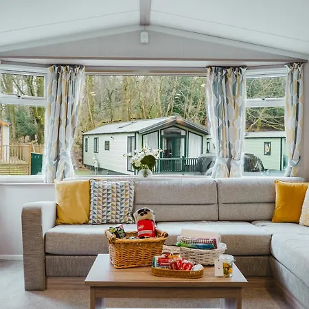 Beautiful 3bed Caravan On Windermere - On White Cross Bay *